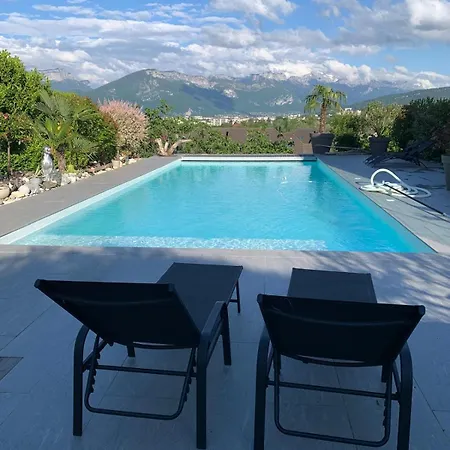 Apartment Panorama Dream Annecy, 42 M2 Avec Terrasse Abritee, Piscine Et Parking A 10 Min D'annecy