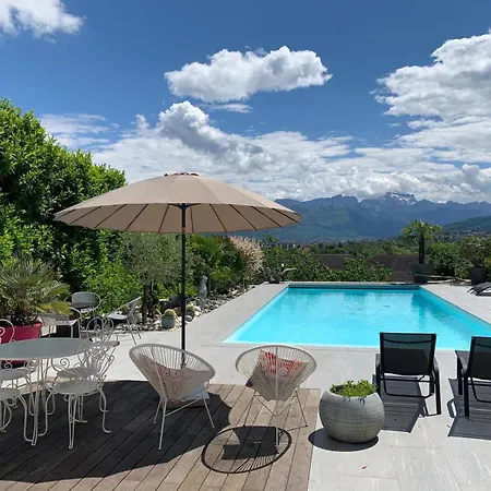 Apartment Panorama Dream Annecy, 42 M2 Avec Terrasse Abritee, Piscine Et Parking A 10 Min D'annecy
