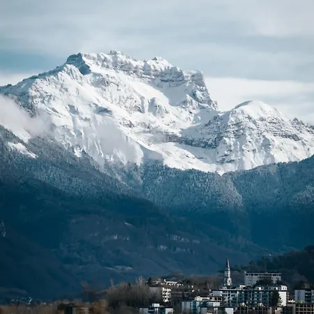 Apartment Panorama Dream Annecy, 42 M2 Avec Terrasse Abritee, Piscine Et Parking A 10 Min D'annecy *